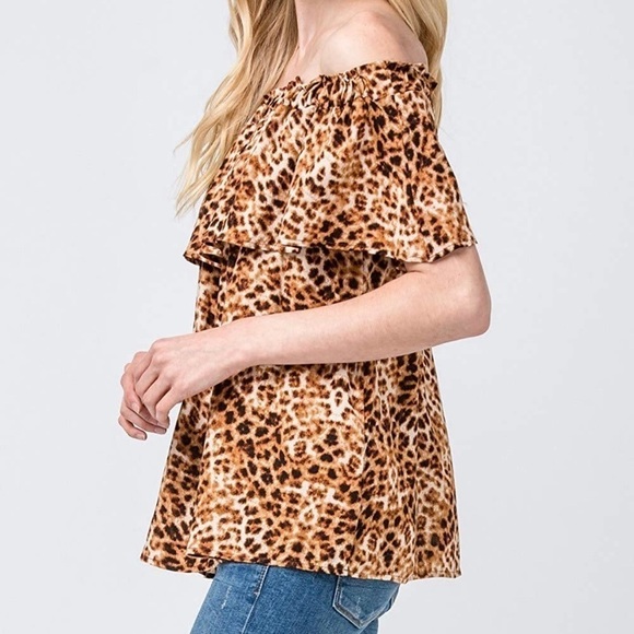Entro Boutique Leopard Catimal Animal Print Off The Shoulder Top Blouse Size M - Picture 3 of 17